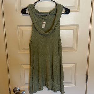 We the Free, super soft green tank, size L